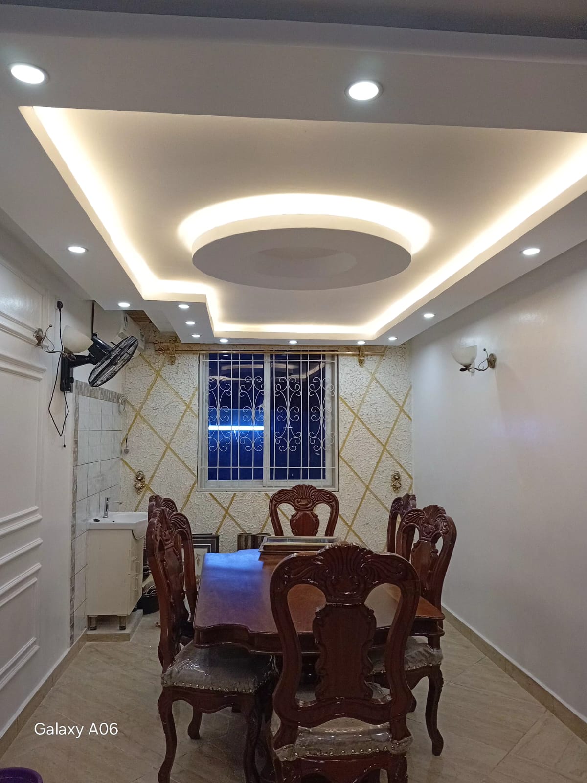Dining Area Ceiling And Lighting